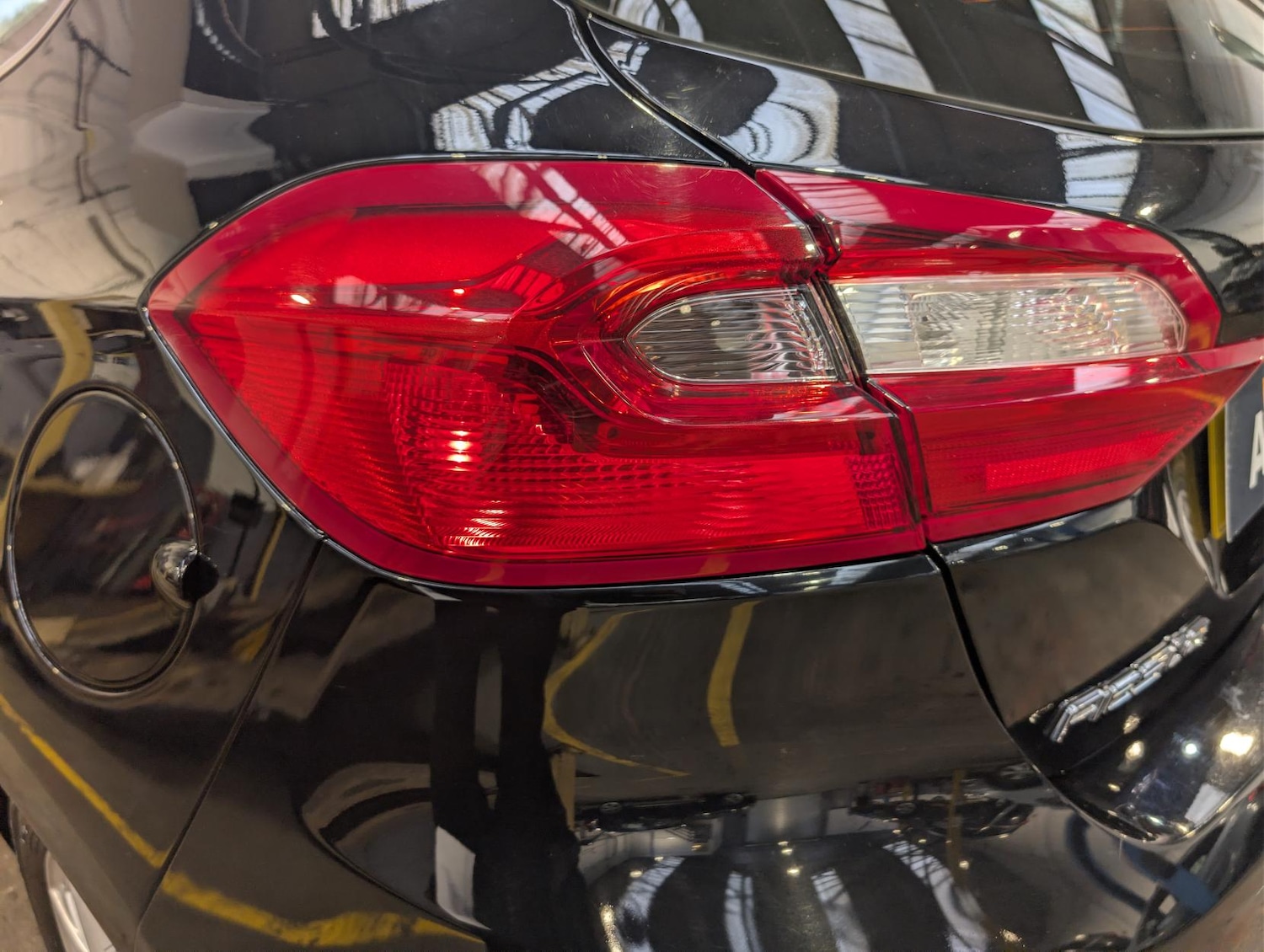 Used Ford Fiesta 2018 for sale - 77696988: Photo 15