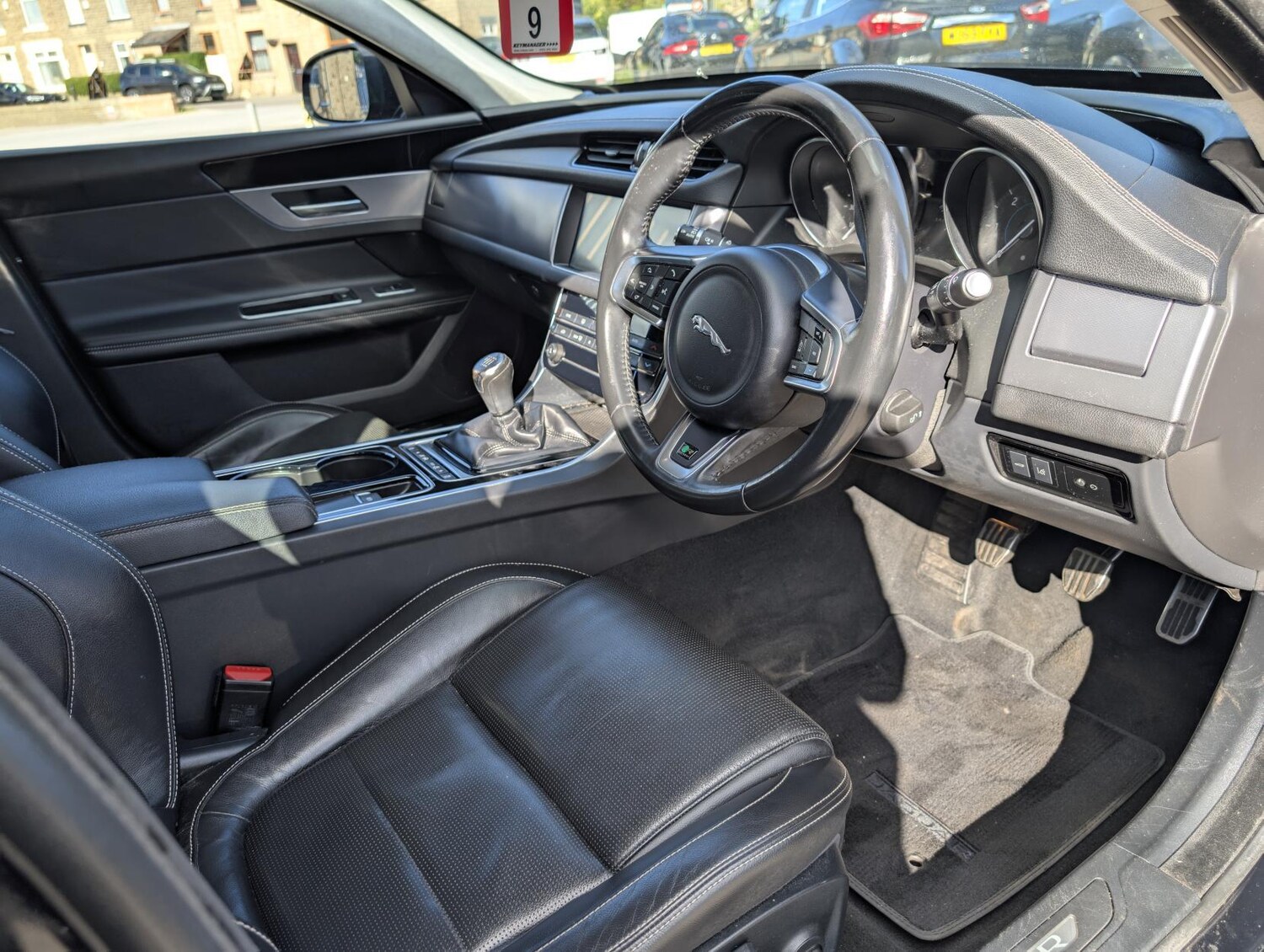 Used Jaguar XF 2018 for sale - 77762997: Photo 31