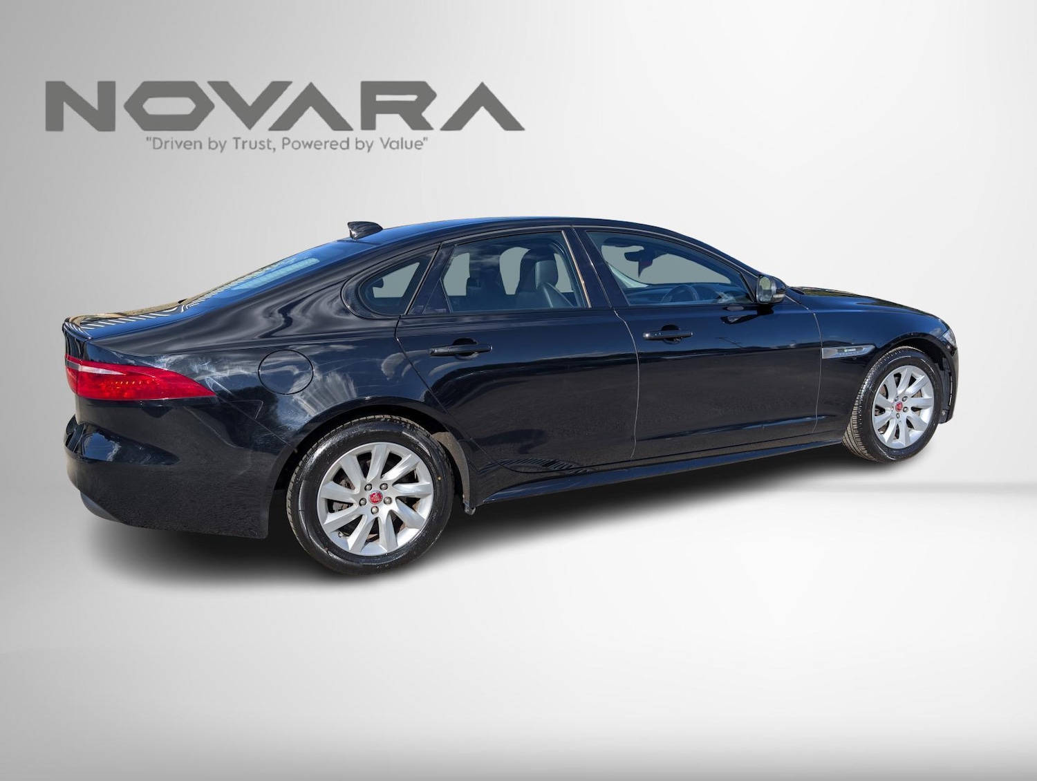 Used Jaguar XF 2018 for sale - 77762997: Photo 5