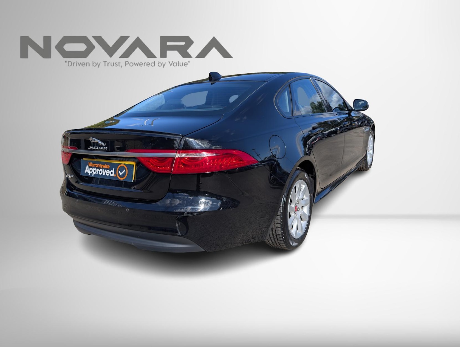 Used Jaguar XF 2018 for sale - 77762997: Photo 6