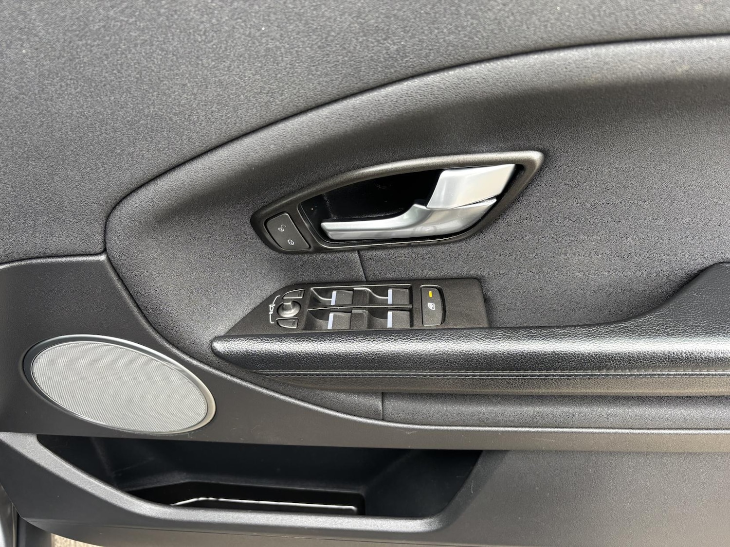 Used Land Rover Range Rover Evoque 2017 for sale - 77819170: Photo 38