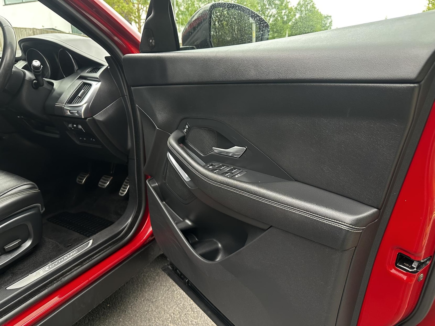 Used Jaguar E-Pace 2018 for sale - 77696972: Photo 26