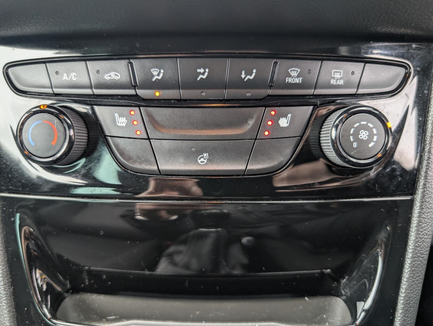 Used Vauxhall Astra 2017 for sale - 77691063: Photo 29