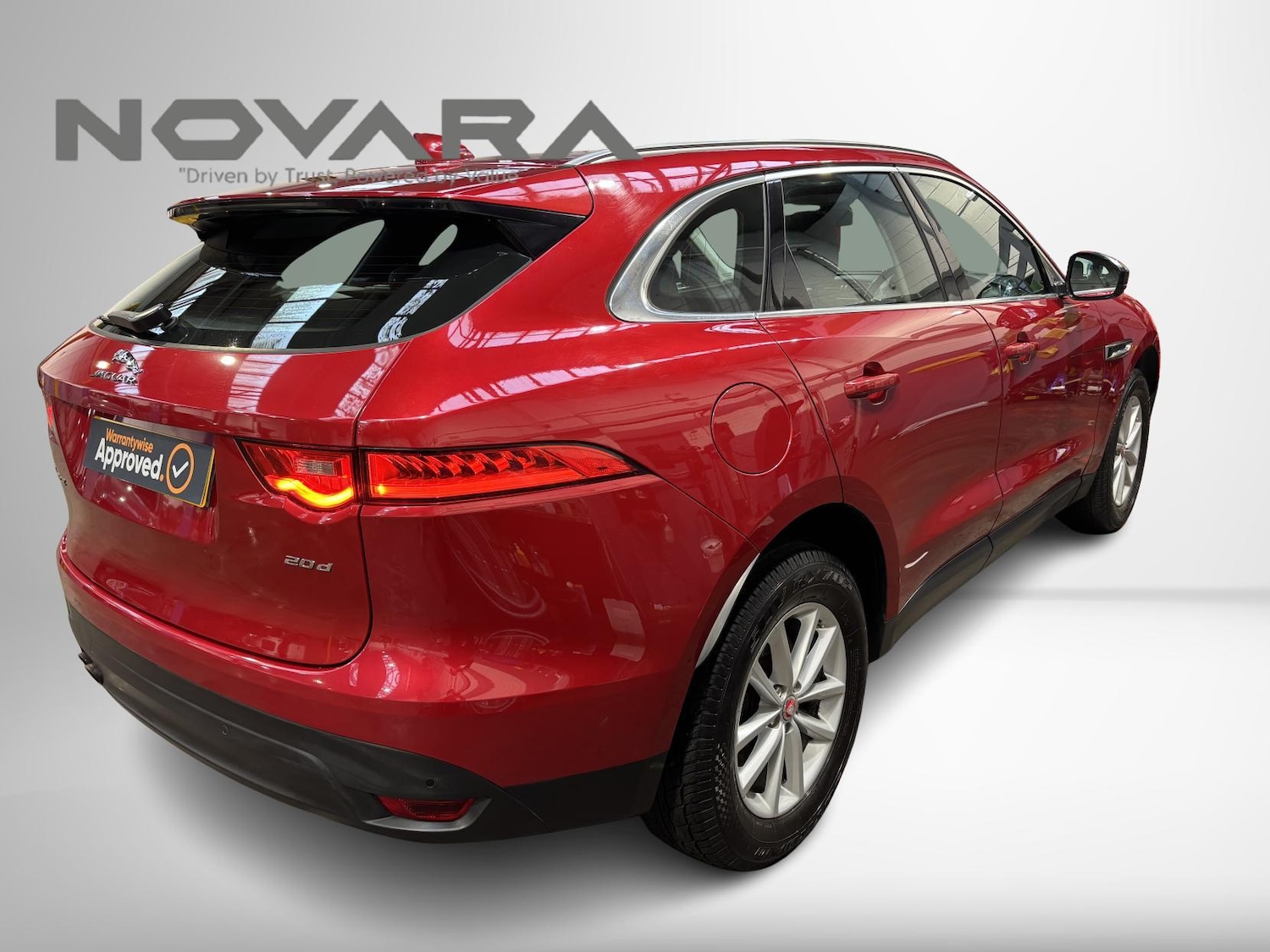 Used Jaguar F-Pace 2016 for sale - 77696985: Photo 10