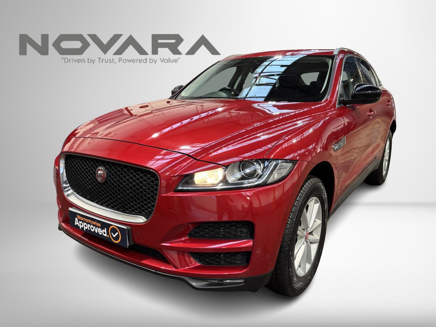Used Jaguar F-Pace 2016 for sale - 77696985: Photo 2