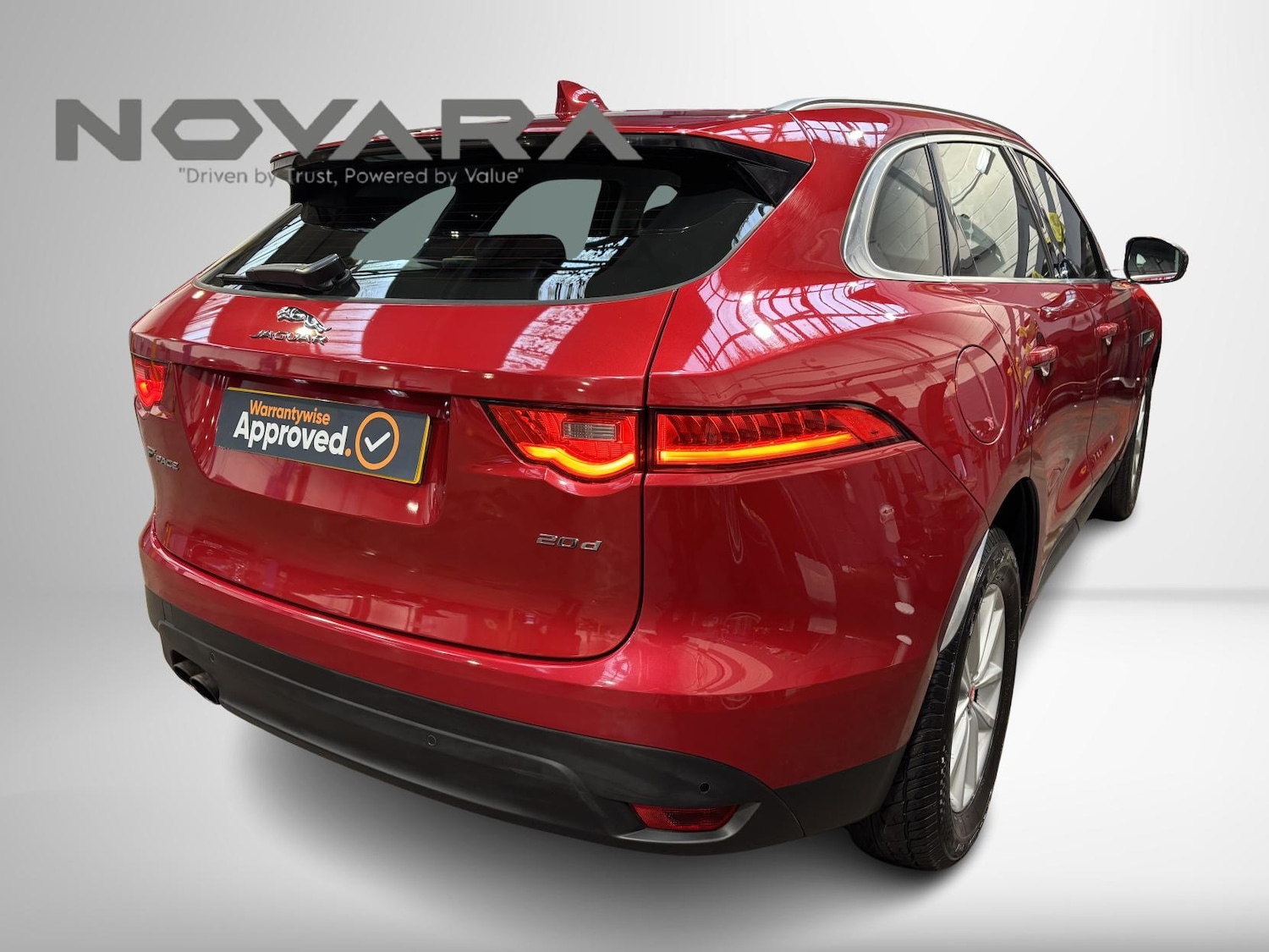 Used Jaguar F-Pace 2016 for sale - 77696985: Photo 8