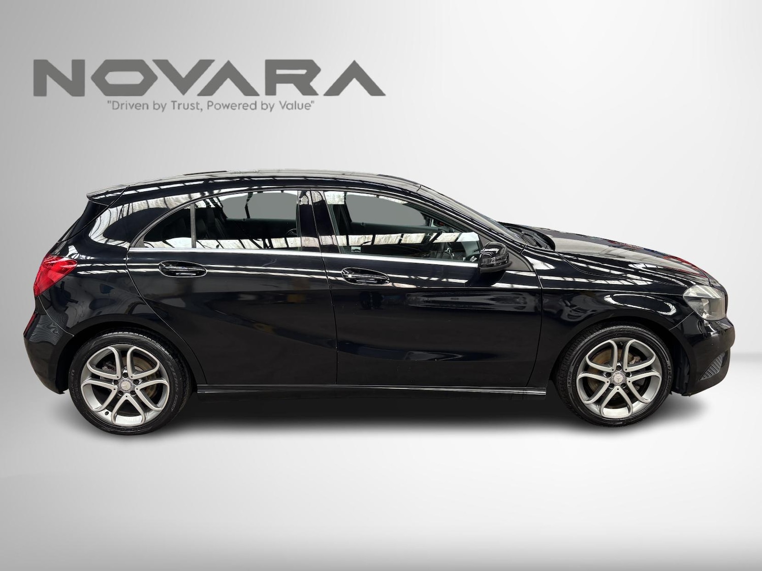 Used Mercedes-Benz A-Class 2014 for sale - 78061617: Photo 8