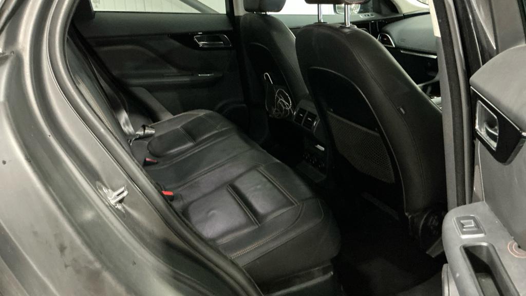 Used Jaguar F-Pace 2018 for sale - 77746252: Photo 8