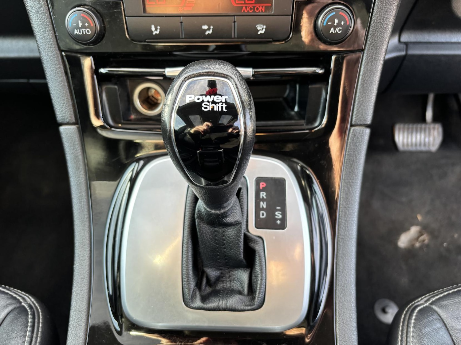 Used Ford Galaxy 2013 for sale - 77696993: Photo 25