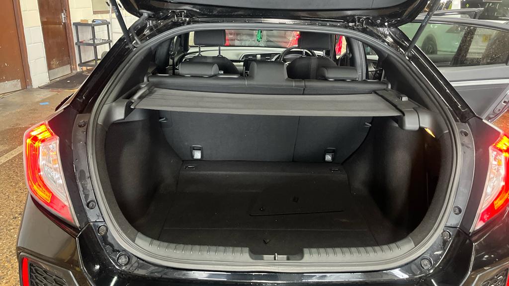 Used Honda Civic 2018 for sale - 77833764: Photo 8