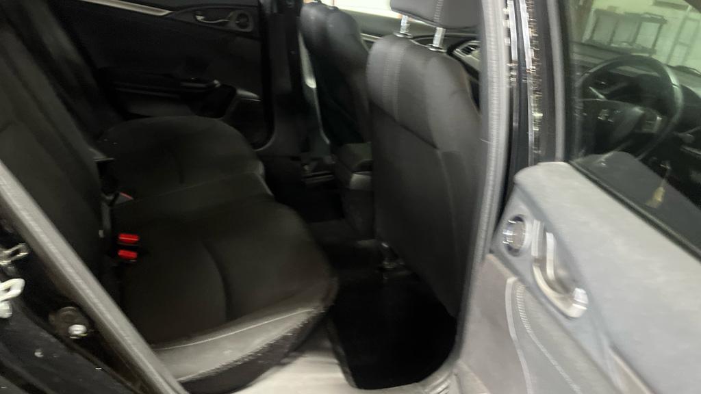 Used Honda Civic 2018 for sale - 77833764: Photo 9