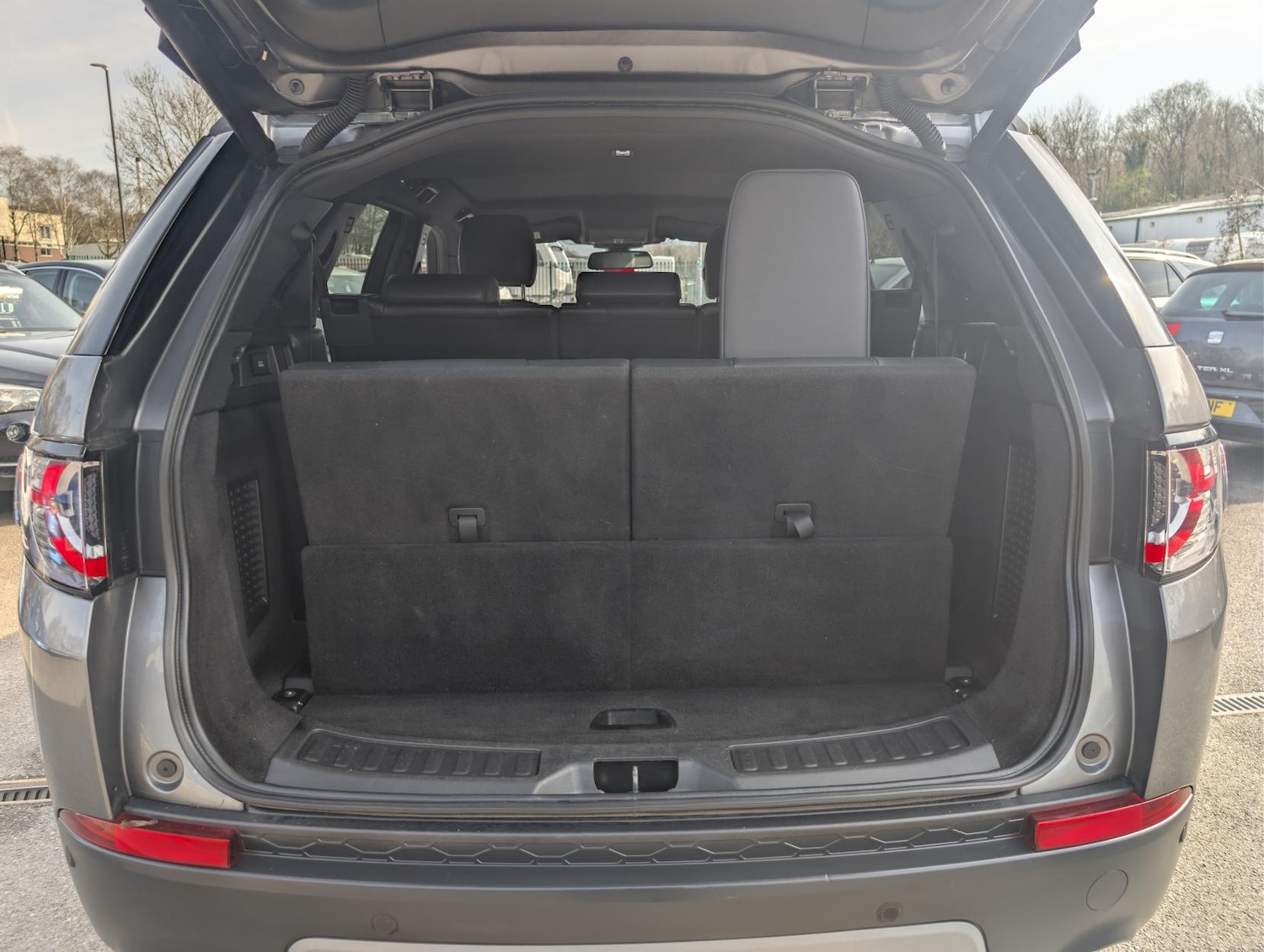 Used Land Rover Discovery Sport 2019 for sale - 77975669: Photo 52