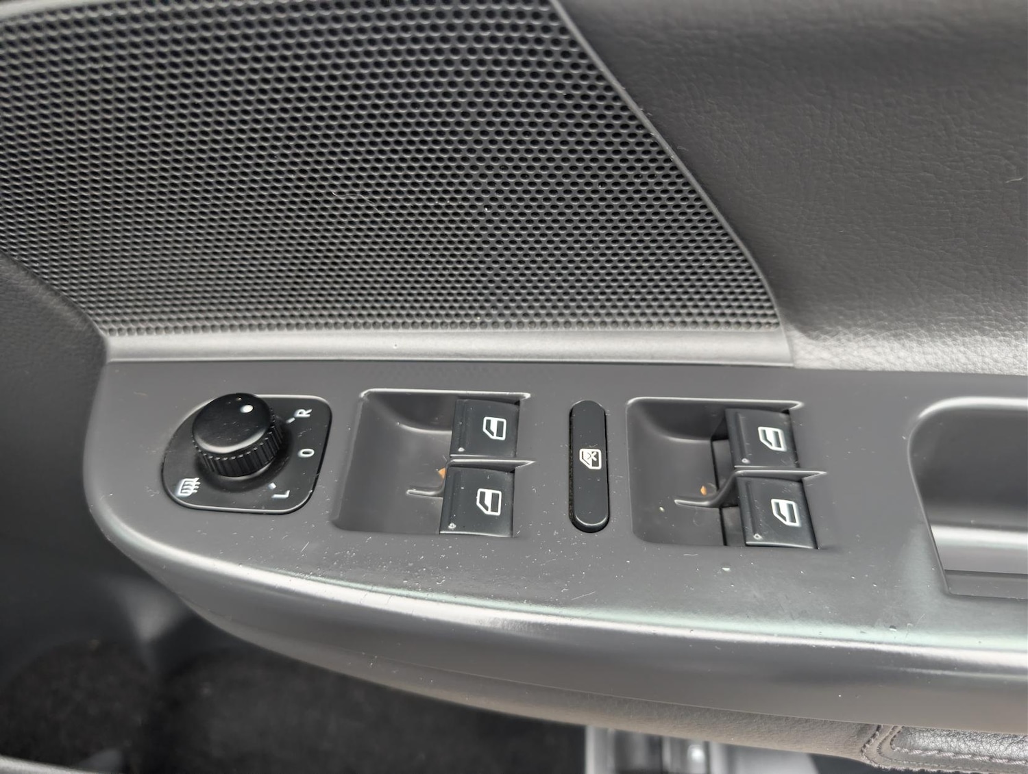 Used Volkswagen Golf 2008 for sale - 77778707: Photo 27