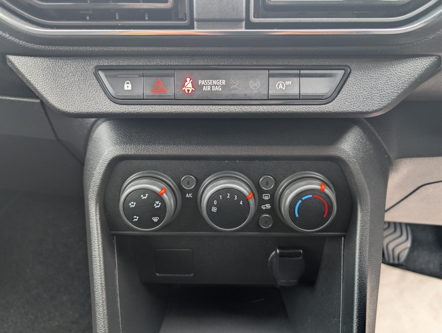 Used Dacia Sandero 2022 for sale - 77696980: Photo 31