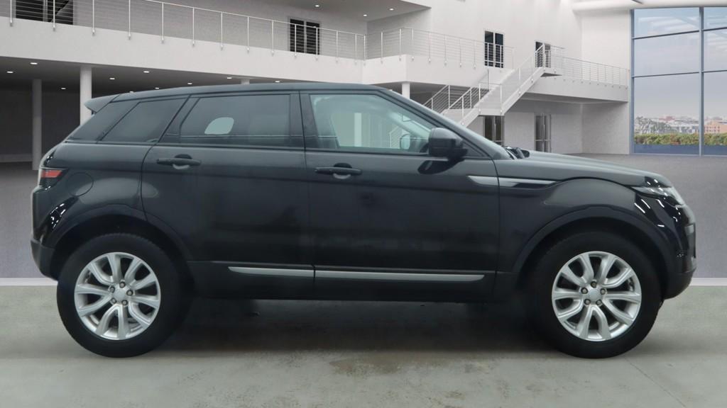 Used Land Rover Range Rover Evoque 2017 for sale - 77797869: Photo 6