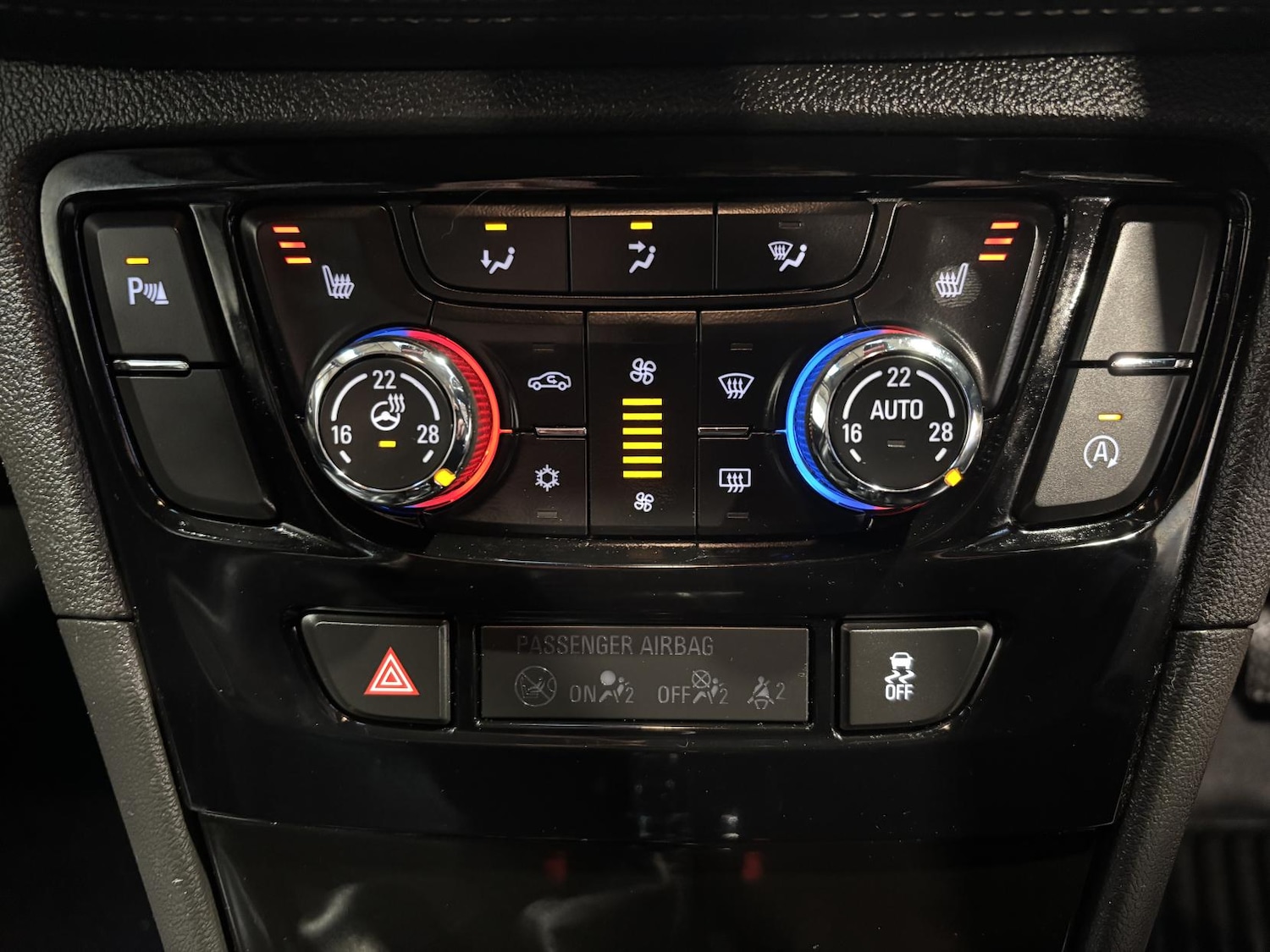 Used Vauxhall Mokka X 2017 for sale - 77696982: Photo 27