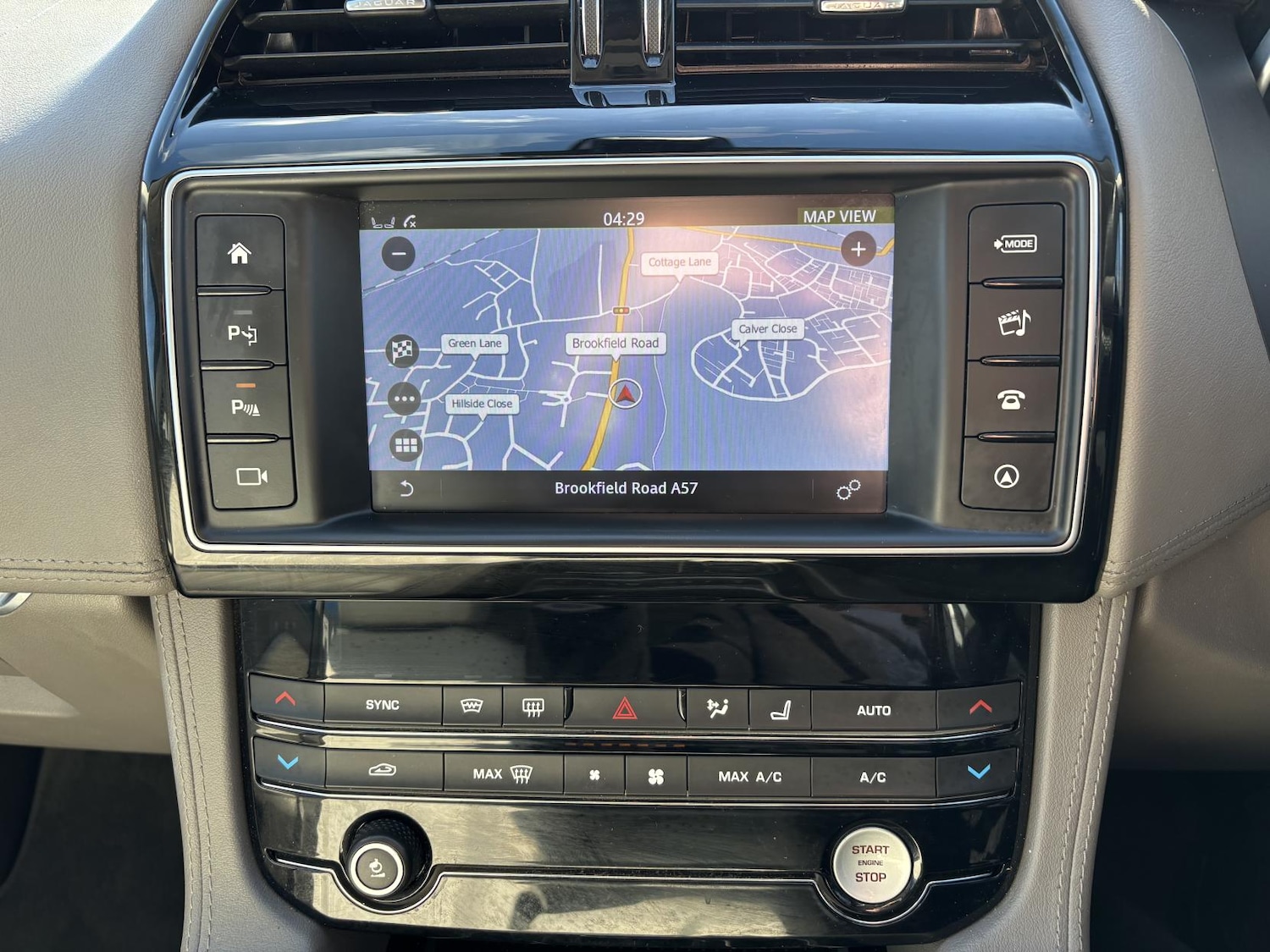 Used Jaguar F-Pace 2018 for sale - 78028182: Photo 26