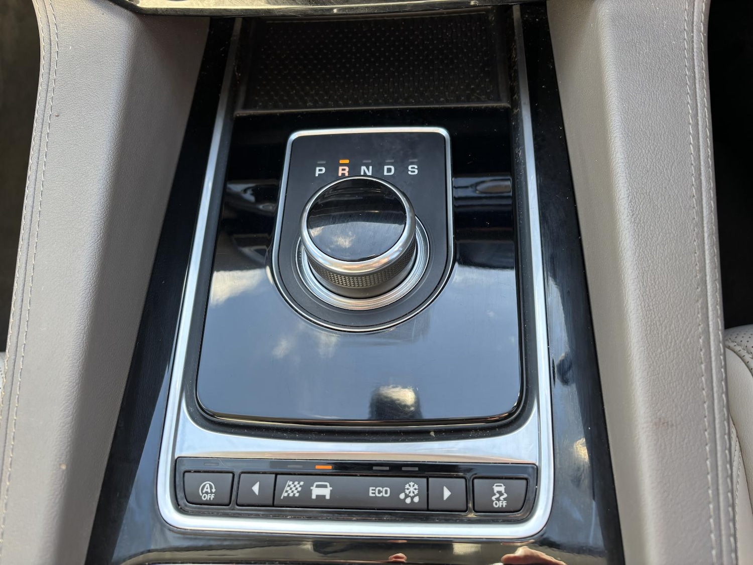 Used Jaguar F-Pace 2018 for sale - 78028182: Photo 29