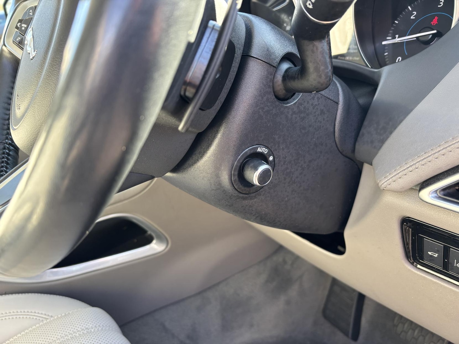 Used Jaguar F-Pace 2018 for sale - 78028182: Photo 31