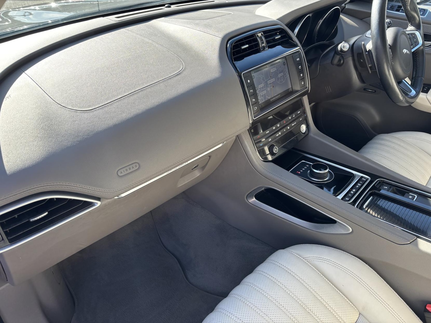 Used Jaguar F-Pace 2018 for sale - 78028182: Photo 44