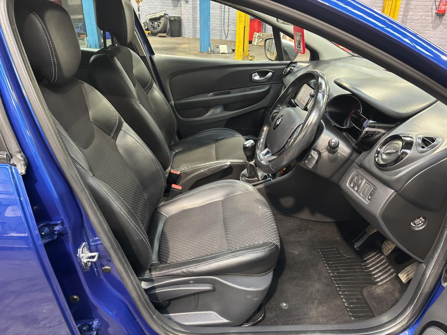 Used Renault Clio 2018 for sale - 77697003: Photo 37