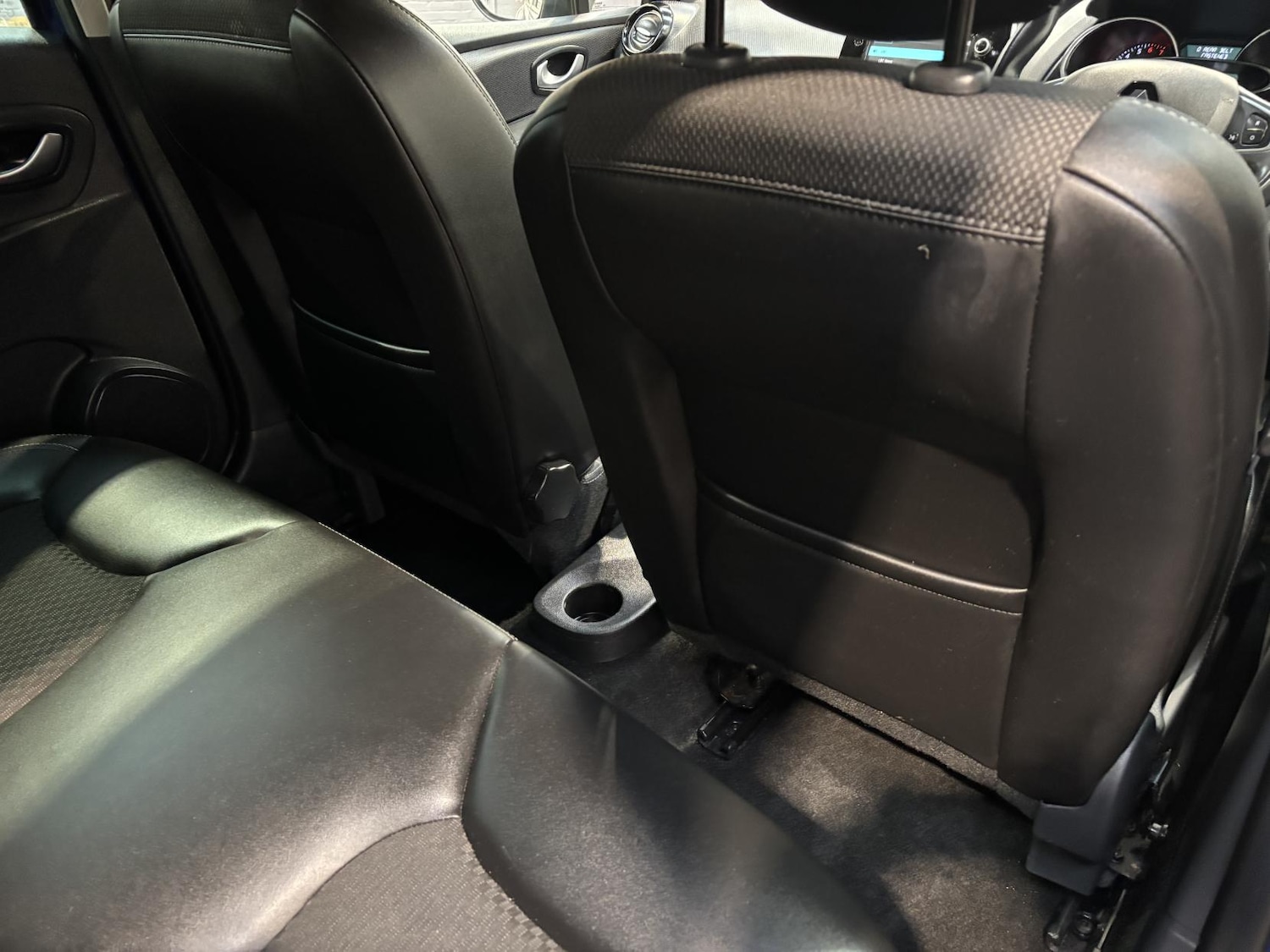 Used Renault Clio 2018 for sale - 77697003: Photo 46