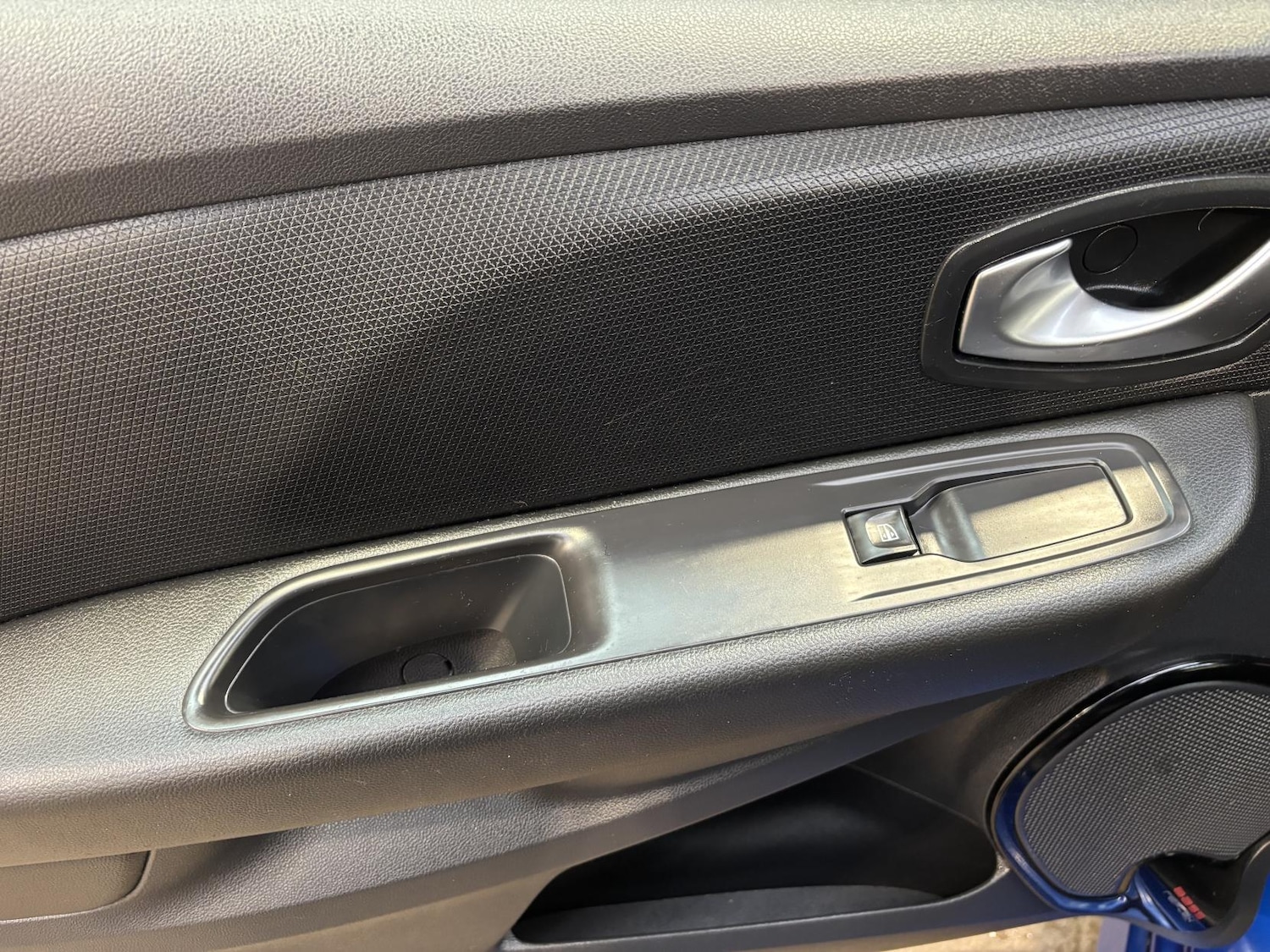 Used Renault Clio 2018 for sale - 77697003: Photo 48