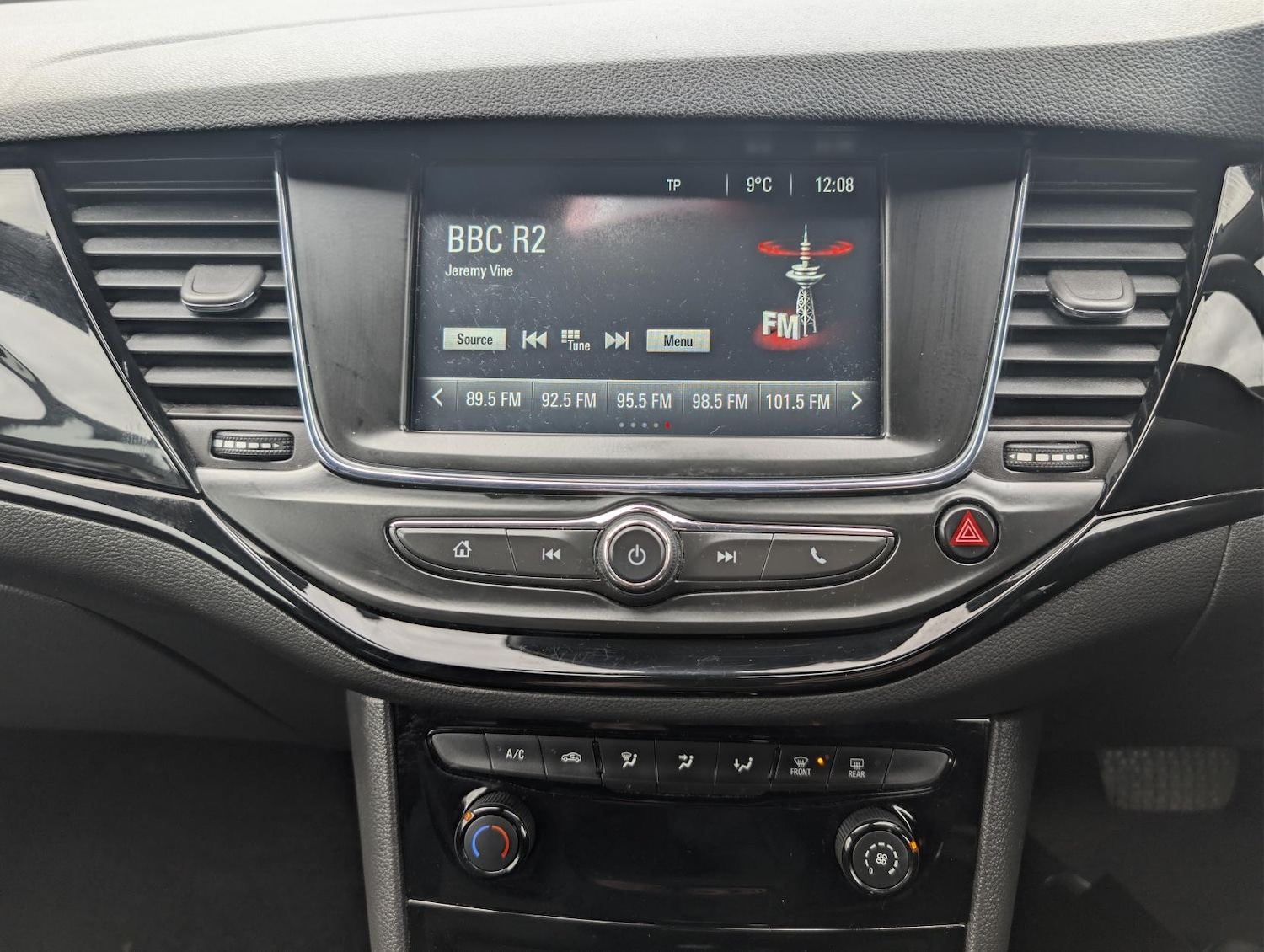 Used Vauxhall Astra 2017 for sale - 77696996: Photo 32