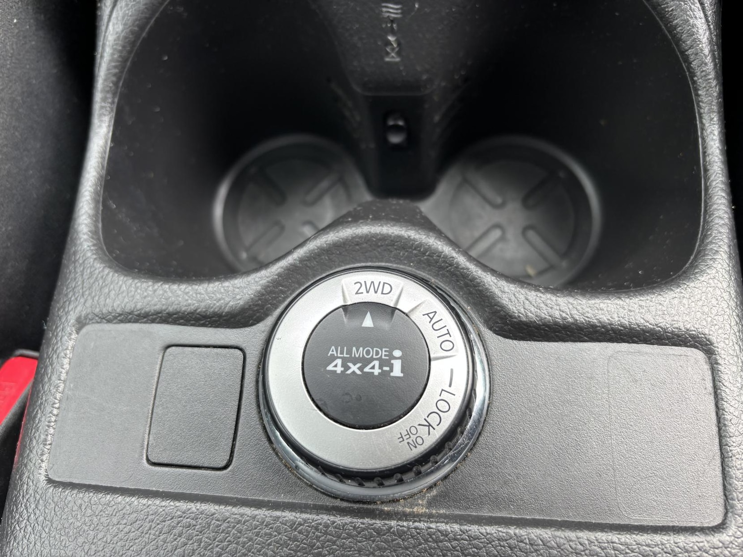 Used Nissan X-Trail 2016 for sale - 77696998: Photo 31