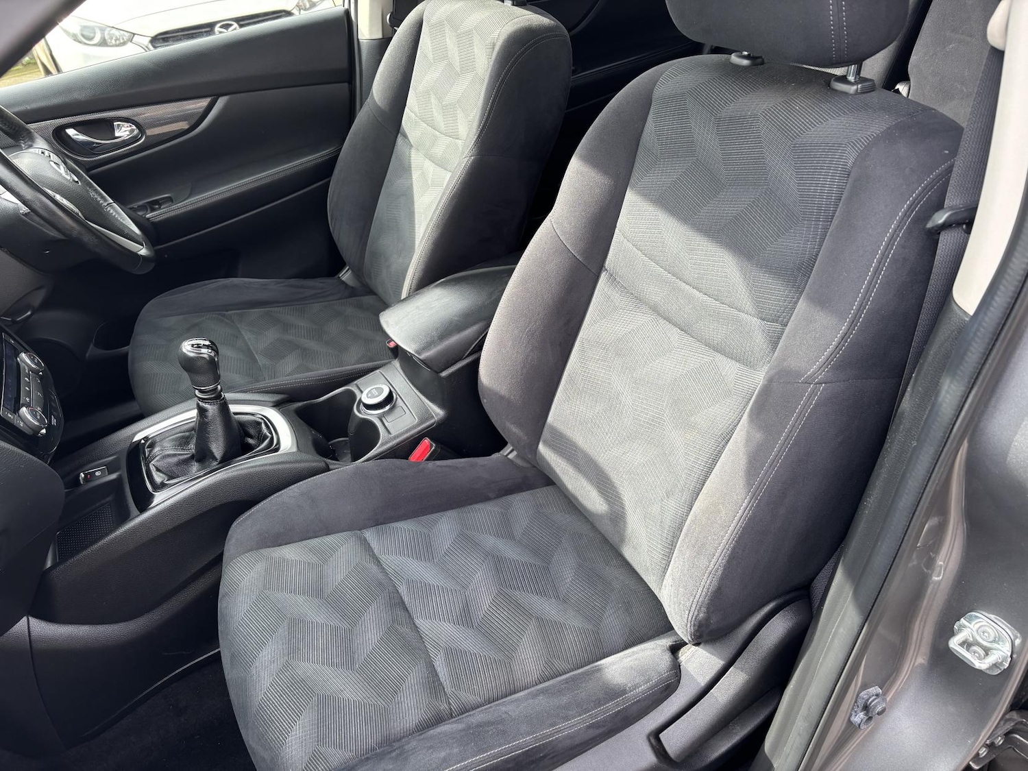 Used Nissan X-Trail 2016 for sale - 77696998: Photo 42