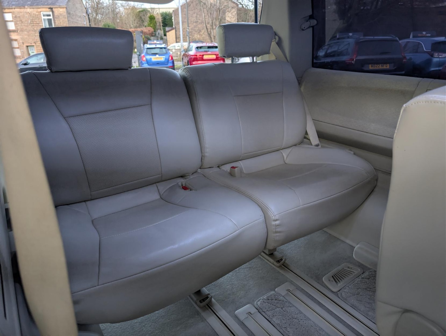 Used Nissan Elgrand 2022 for sale - 77697000: Photo 46