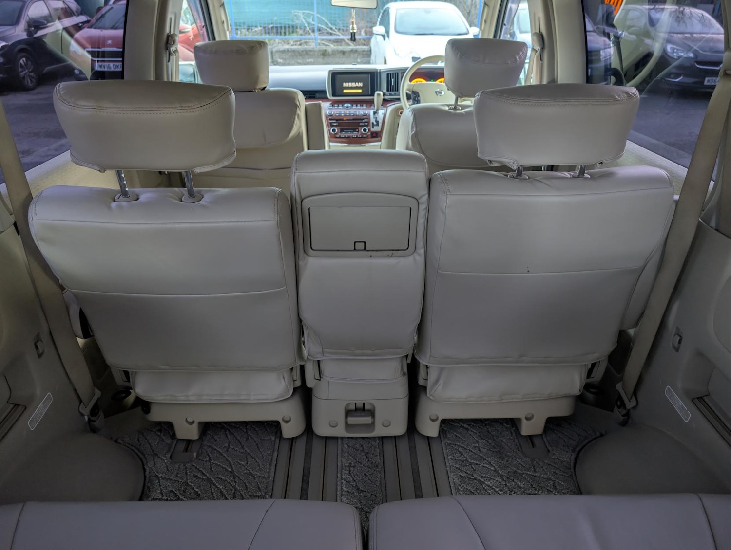 Used Nissan Elgrand 2022 for sale - 77697000: Photo 48