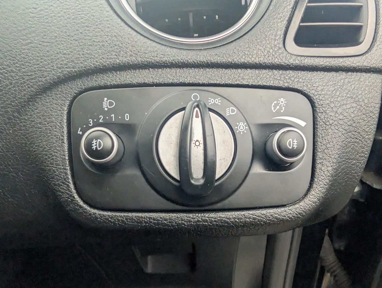 Used Ford Galaxy 2012 for sale - 78042332: Photo 28