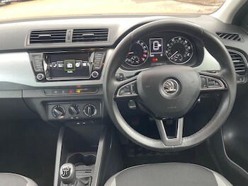 Used Skoda Fabia 2015 for sale - 75883739: Photo