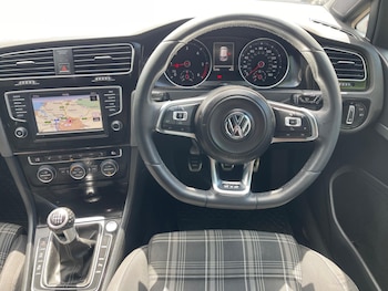 Used Volkswagen Golf 2016 for sale - 75647190: Photo