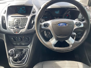 Used Ford Grand Tourneo Connect 2017 for sale - 75769425: Photo