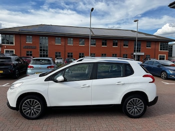 Used Peugeot 2008 2015 for sale - 75908556: Photo