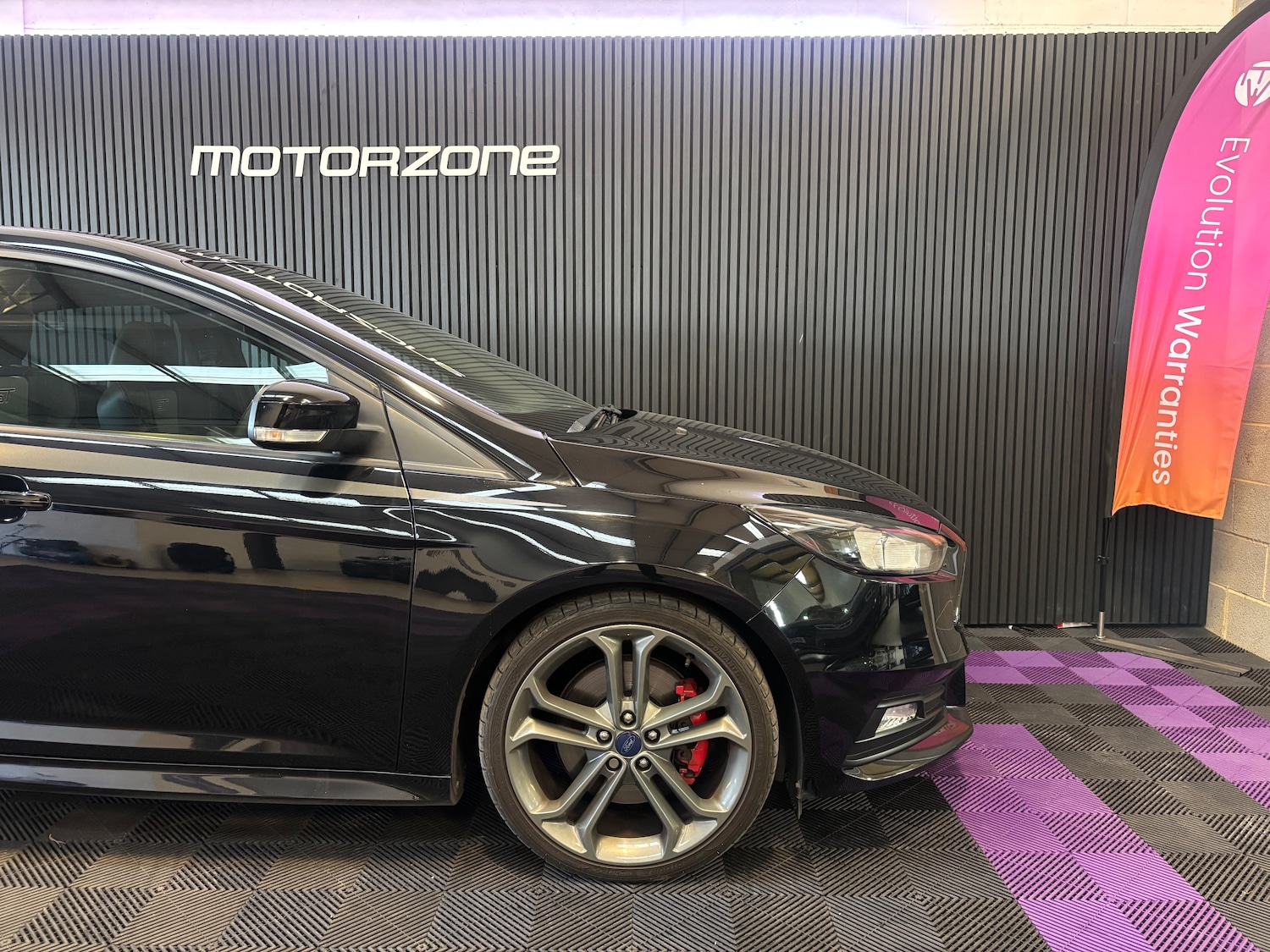 Used Ford Focus 2016 for sale - 76386861: Photo 2