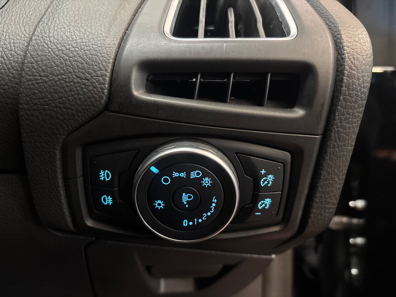 Used Ford Focus 2016 for sale - 76386861: Photo 27