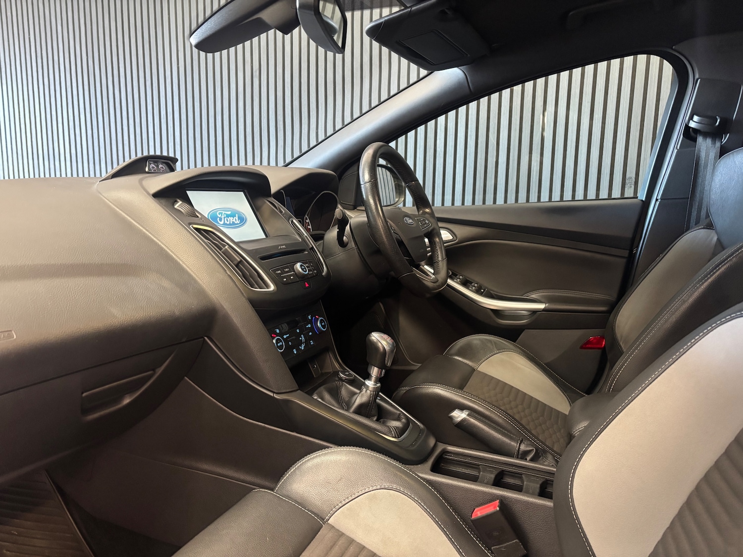 Used Ford Focus 2016 for sale - 76386861: Photo 7