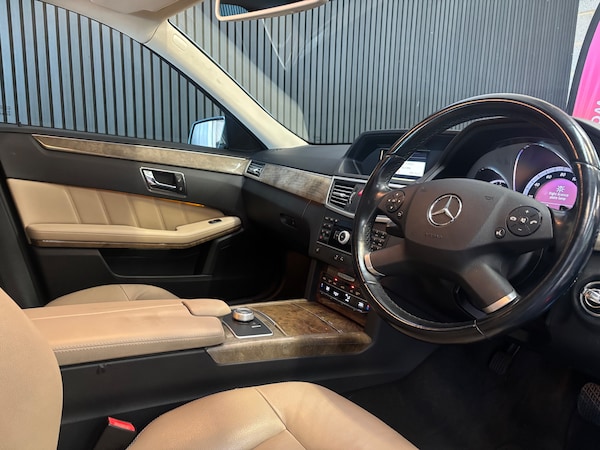 Used Mercedes-Benz E Class 2010 for sale - 76224949: Photo 11