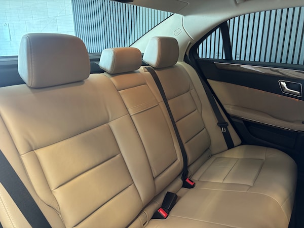 Used Mercedes-Benz E Class 2010 for sale - 76224949: Photo 21