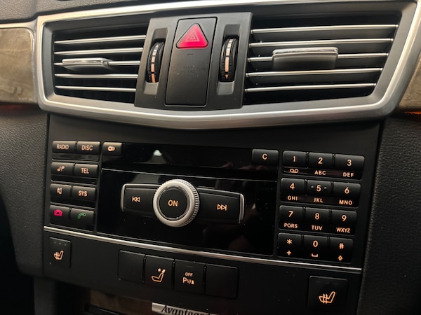 Used Mercedes-Benz E Class 2010 for sale - 76224949: Photo 34