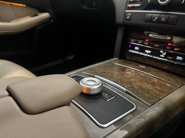 Used Mercedes-Benz E Class 2010 for sale - 76224949: Photo 35