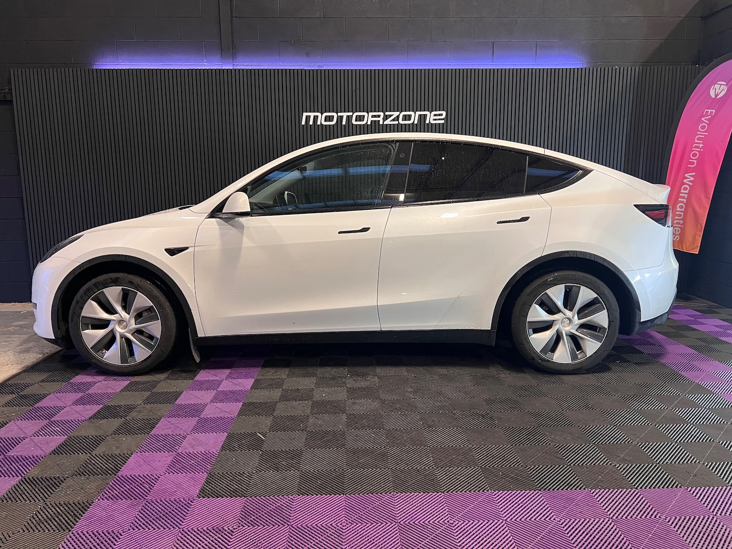 Used Tesla Model Y 2022 for sale - 77533704: Photo 16