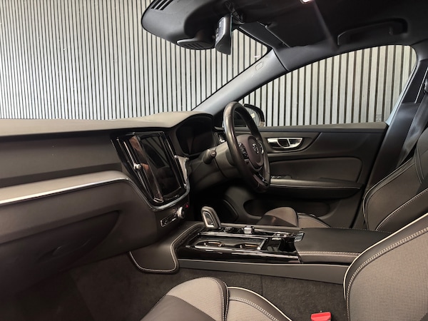 Used Volvo V60 2021 for sale - 76273815: Photo 10