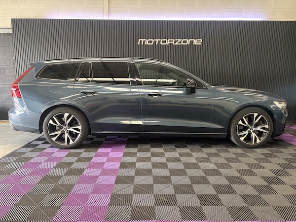 Used Volvo V60 2021 for sale - 76273815: Photo 2