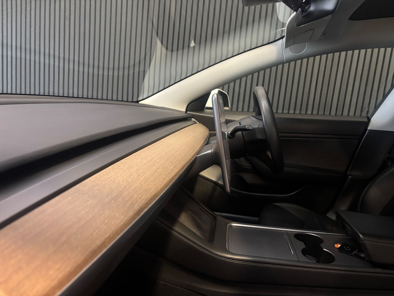 Used Tesla Model 3 2020 for sale - 76716411: Photo 18