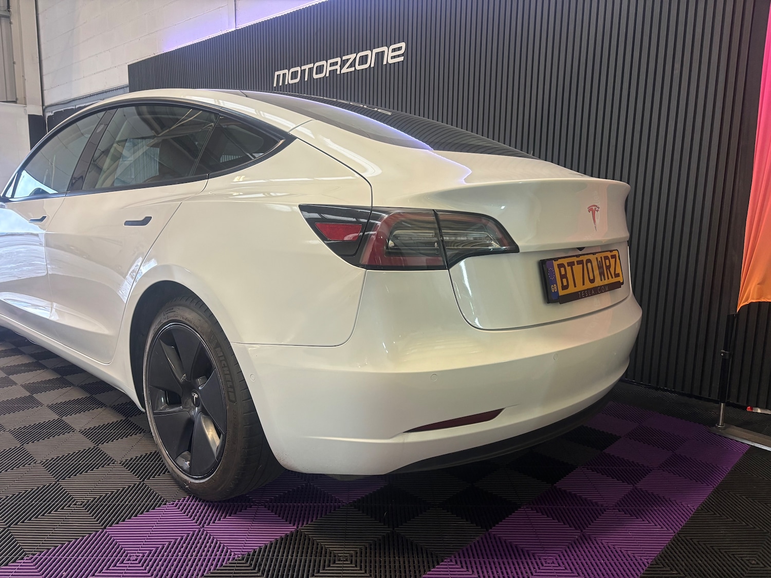 Used Tesla Model 3 2020 for sale - 76716411: Photo 2