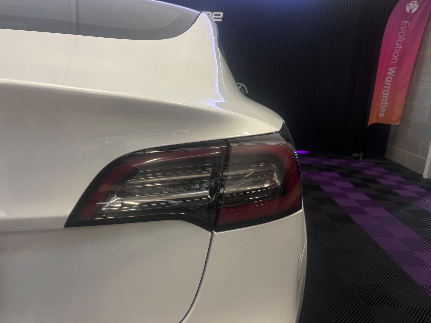 Used Tesla Model 3 2020 for sale - 76716411: Photo 35